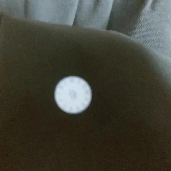 Lululemon On The Fly Pant *Woven 28" Dark Olive - Picture 8 of 8